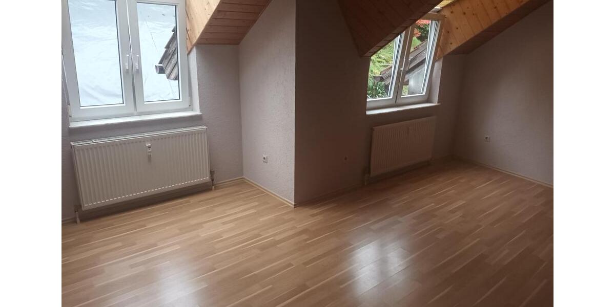 Etagenwohnung Weinheim - 2 Zimmer, 67 m&sup2;, 770&euro; | Angebot:25887940