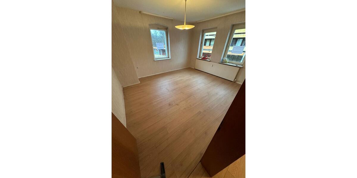Etagenwohnung Naila - 4 Zimmer, 90 m&sup2;, 600&euro; | Angebot:25639240