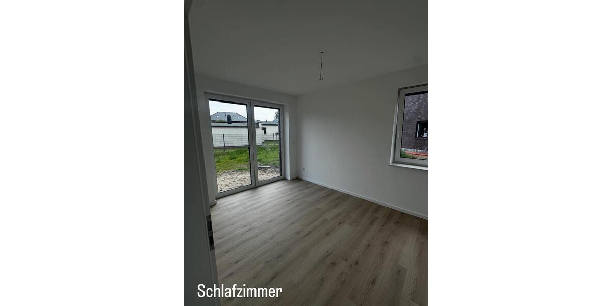 Helle 2-Zimmer-Wohnung mit offener Küche und bodentiefen Fenstern 2 zimmer