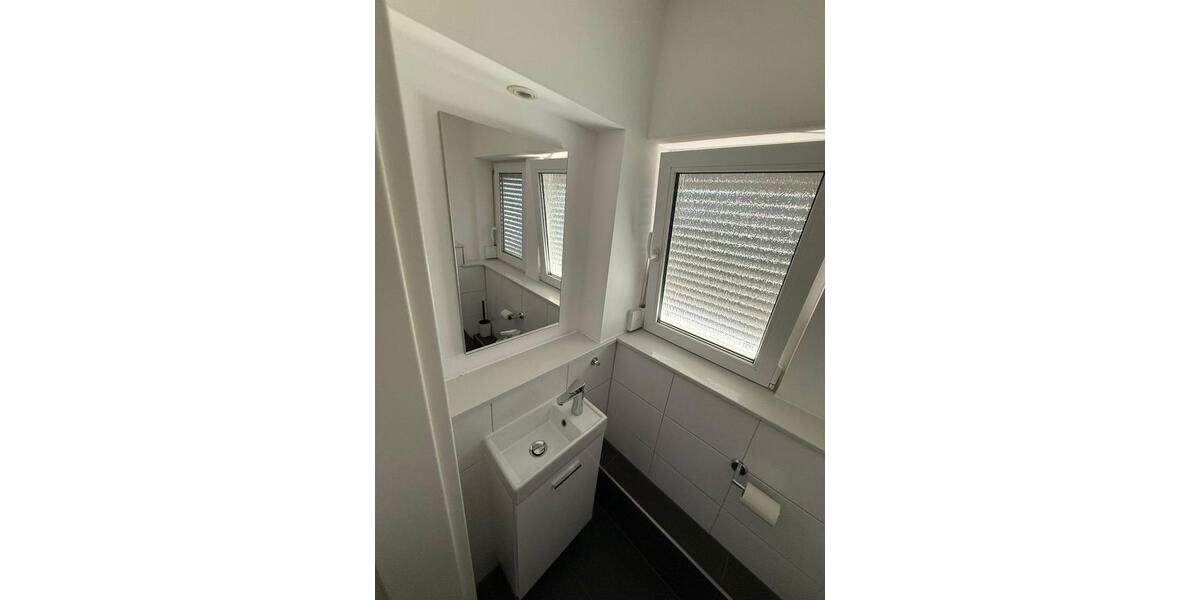 Dachgeschoßwohnung Auenwald - 3 Zimmer, 70 m&sup2;, 950&euro; | Angebot:24787211