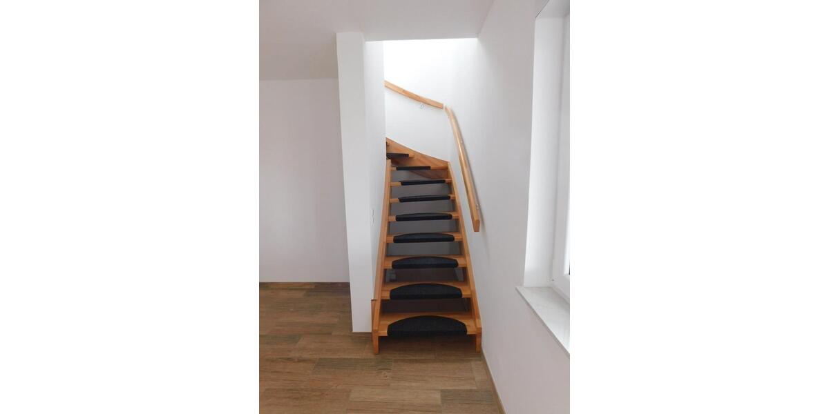 Einfamilienhaus Holzheim - 4 Zimmer, 85 m&sup2;, 1.200&euro; | Angebot:26546681