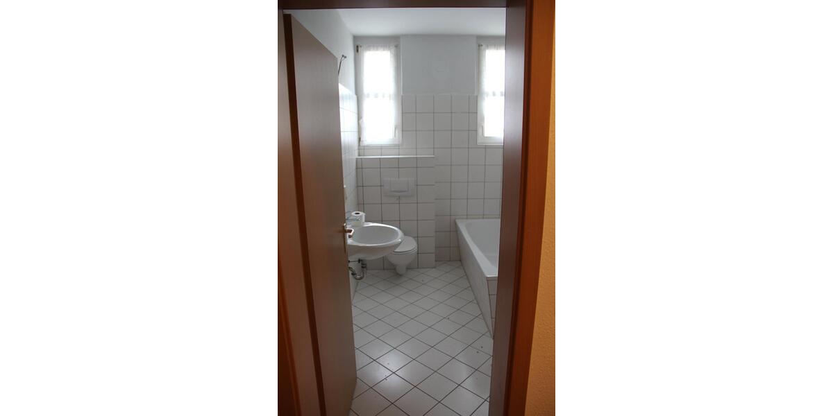 Etagenwohnung Salzwedel - 3 Zimmer, 80 m&sup2;, 522&euro; | Angebot:25655625