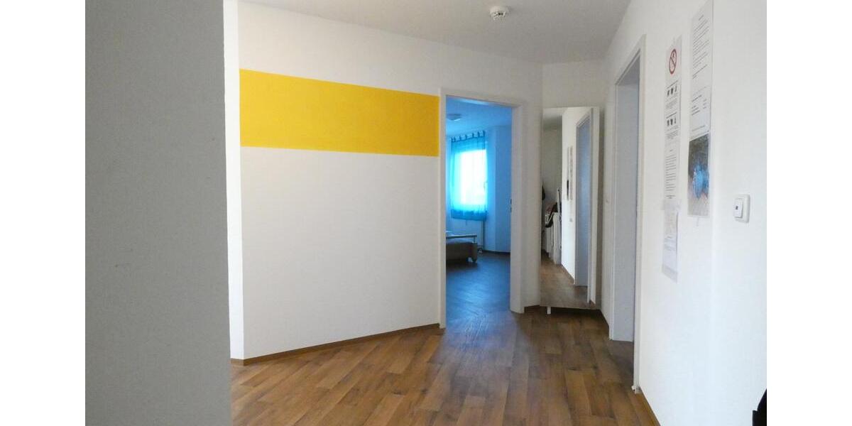 Wohnen auf Zeit Schwandorf - 3 Zimmer, 60 m&sup2;, 84&euro; | Angebot:18415461