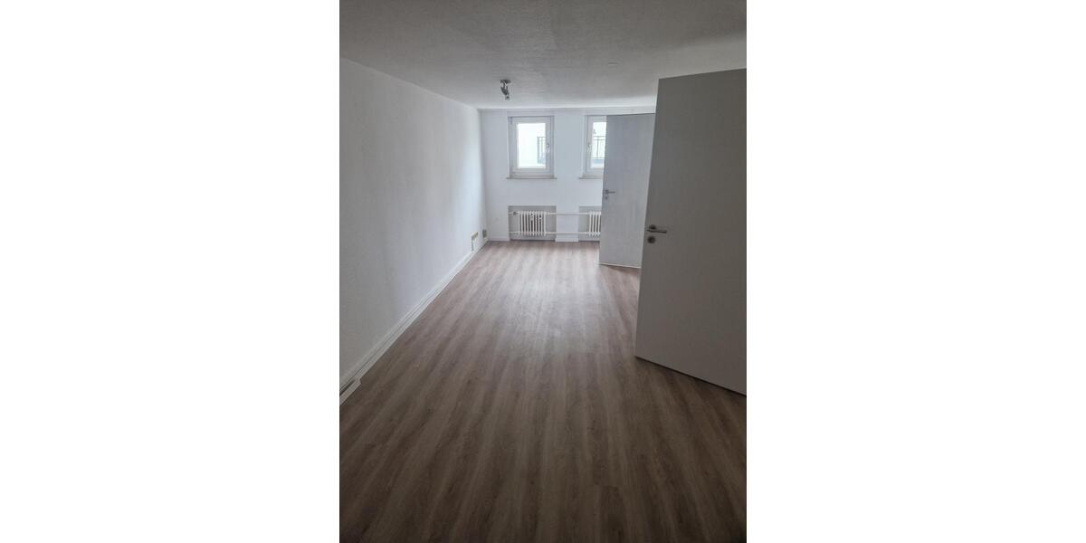 Etagenwohnung Andernach - 4 Zimmer, 95 m&sup2;, 960&euro; | Angebot:26705949