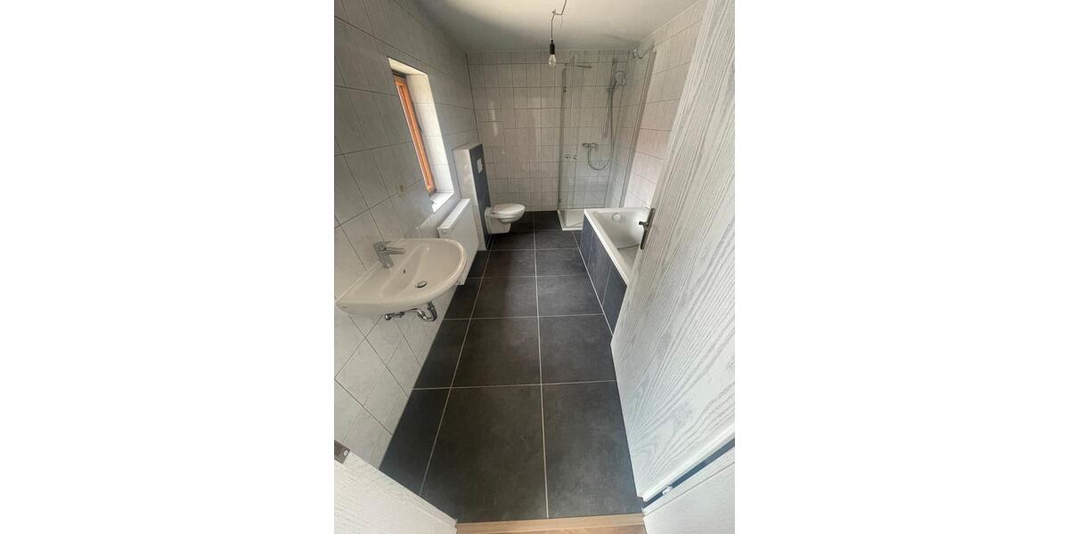 Etagenwohnung Drei Gleichen - 3 Zimmer, 110 m&sup2;, 845&euro; | Angebot:26349774
