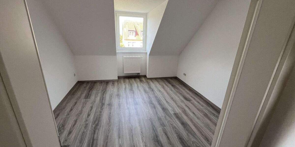 Etagenwohnung BORNA-Neukirchen Neukirchen - 2 Zimmer, 54 m&sup2;, 398&euro; | Angebot:24515191