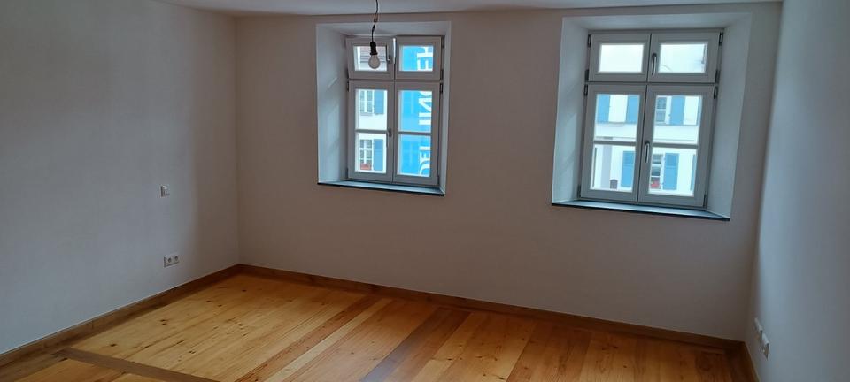 Etagenwohnung Oettingen in Bayern - 3 Zimmer, 98 m&sup2;, 1.200&euro; | Angebot:24875628