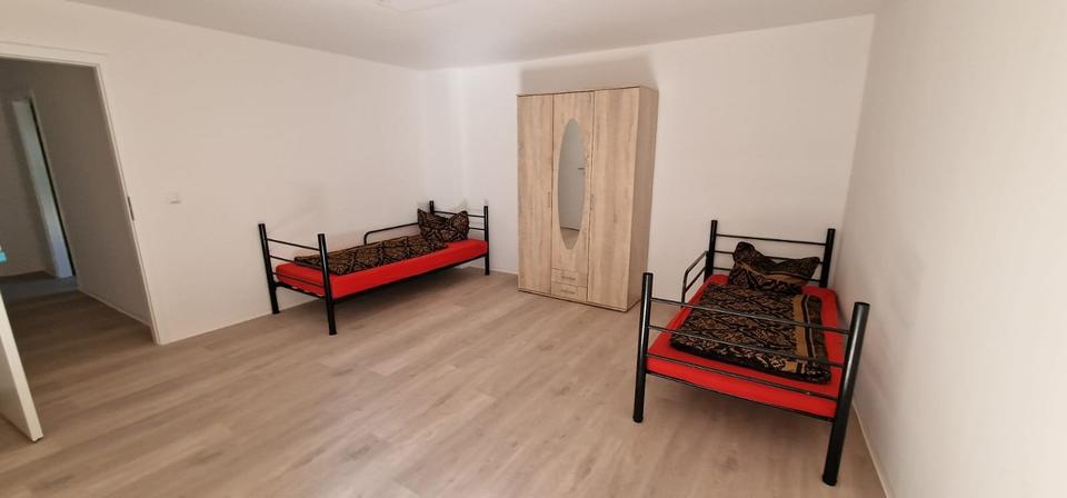 Wohnen auf Zeit Markranstädt - 5 Zimmer, 135 m&sup2;, 12&euro; | Angebot:23570267
