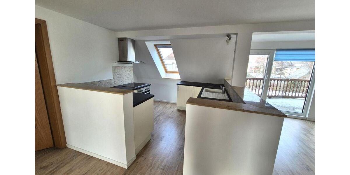 Dachgeschoßwohnung Güstrow - 3 Zimmer, 120 m&sup2;, 920&euro; | Angebot:24805349