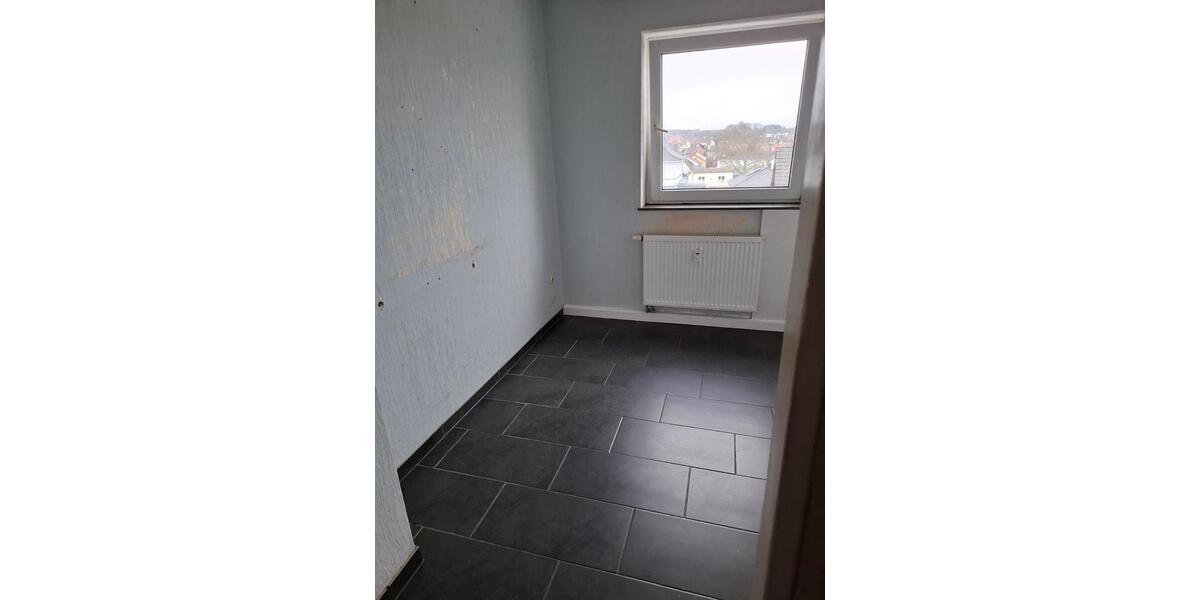 Dachgeschoßwohnung Waldmohr - 3 Zimmer, 64 m&sup2;, 650&euro; | Angebot:26455355