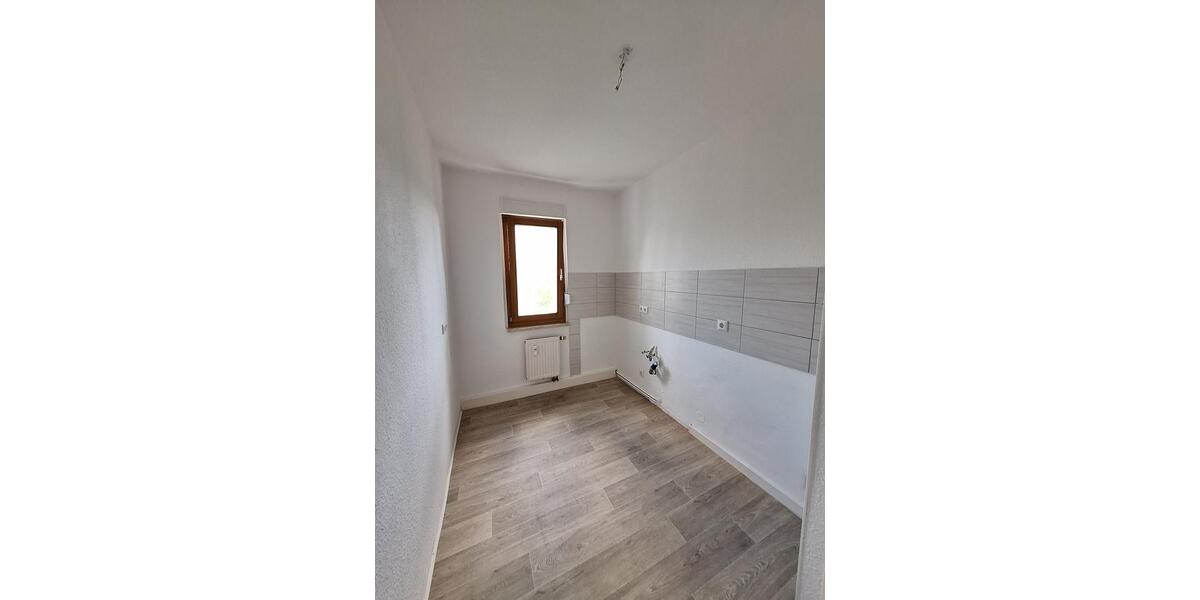 Etagenwohnung Eisenach - 4 Zimmer, 75 m&sup2;, 759&euro; | Angebot:25445786