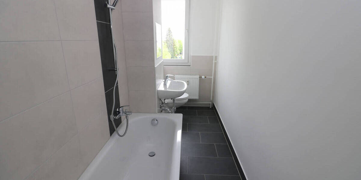 Etagenwohnung Freiberg Freiberg West - 3 Zimmer, 58 m&sup2;, 409&euro; | Angebot:26476433