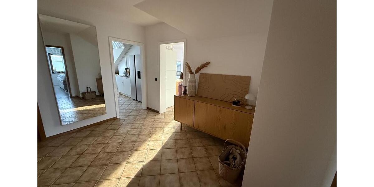 Dachgeschoßwohnung Goch - 3 Zimmer, 88 m&sup2;, 800&euro; | Angebot:26577542