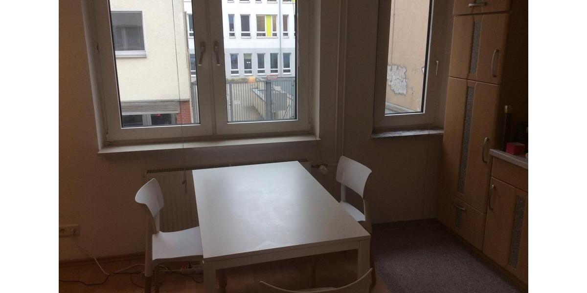 Möblierte 2 Zi Wohnung, DU City, 300 m HBF 2 zimmer