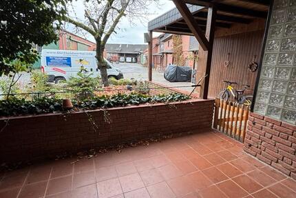 Schöne Erdgeschosswohnung mit überdachter Terrasse 2 zimmer