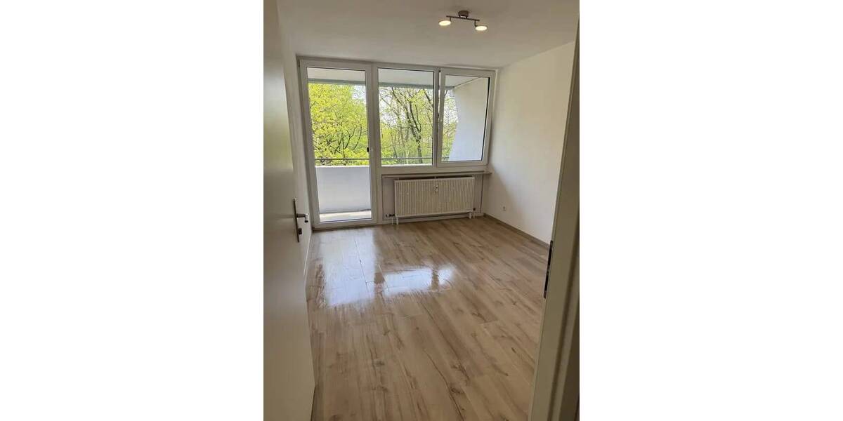 Etagenwohnung MZ Gonsenheim - 3 Zimmer, 92 m&sup2;, 1.360&euro; | Angebot:26290790