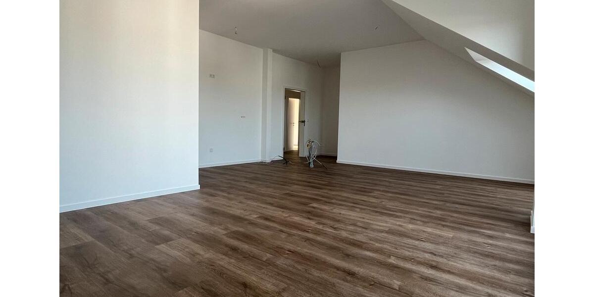 Dachgeschoßwohnung Rheinböllen - 4 Zimmer, 120 m&sup2;, 1.500&euro; | Angebot:26633092