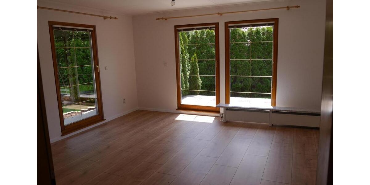 Einfamilienhaus Berg im Gau - 7 Zimmer, 160 m&sup2;, 1.500&euro; | Angebot:26195616