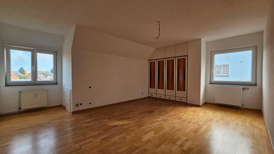 Dachgeschoßwohnung Siedenburg - 4 Zimmer, 135 m&sup2;, 750&euro; | Angebot:18962076