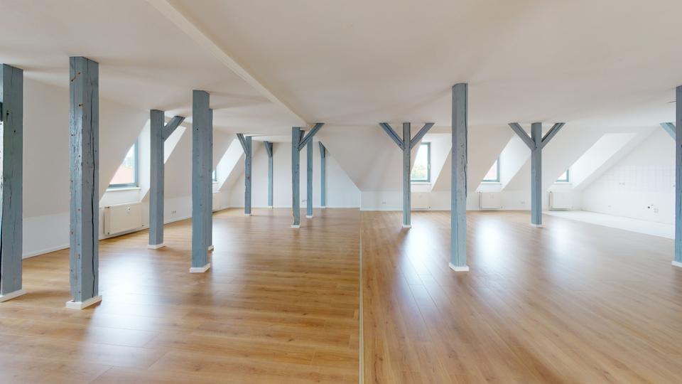 Etagenwohnung Torgau - 1 Zimmer, 145 m&sup2;, 995&euro; | Angebot:26300859