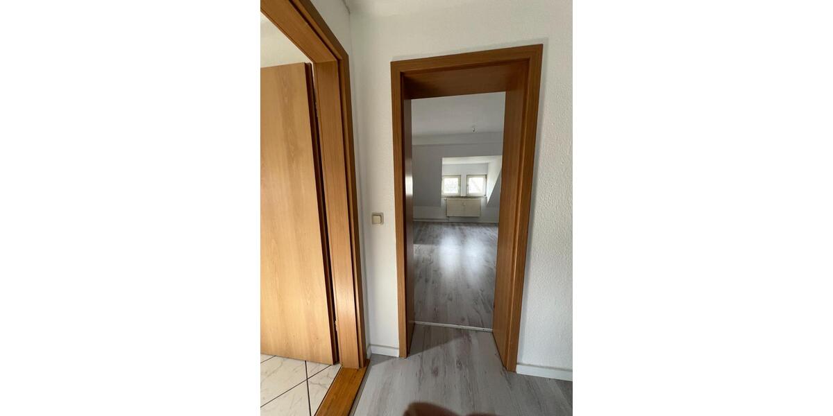 Dachgeschoßwohnung Nentershausen - 2 Zimmer, 48 m&sup2;, 280&euro; | Angebot:24806764