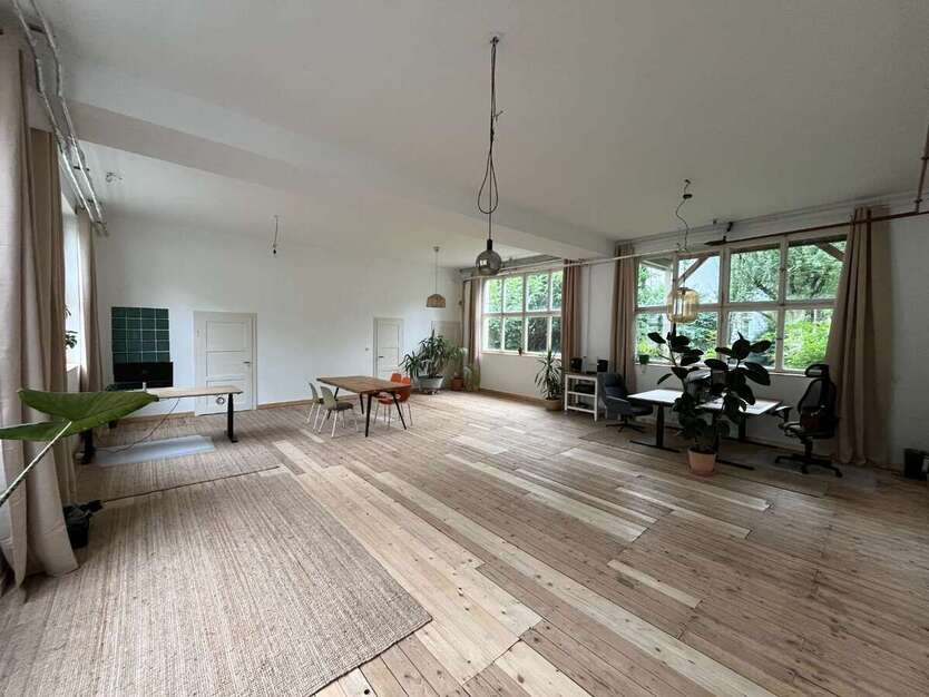 Büro in Augsburg 400 € 23 m² zimmer