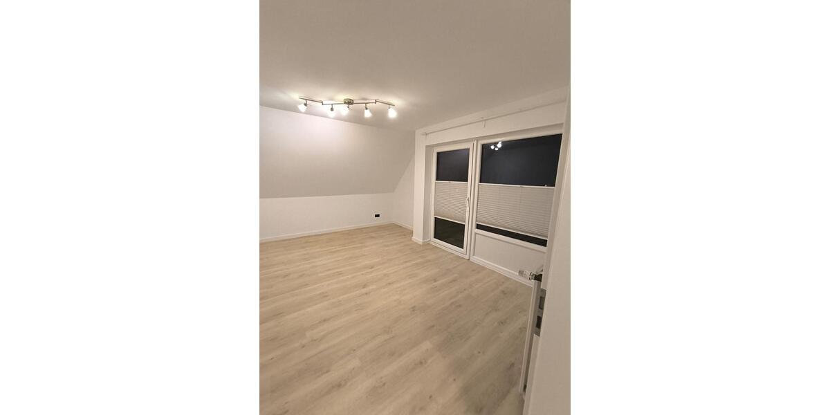 Dachgeschoßwohnung Eutin - 2.5 Zimmer, 46 m&sup2;, 600&euro; | Angebot:24850146