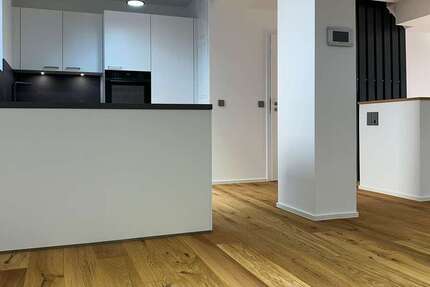 Wohnung zum Mieten in Untergruppenbach 1.540 € 123 m² 4 zimmer