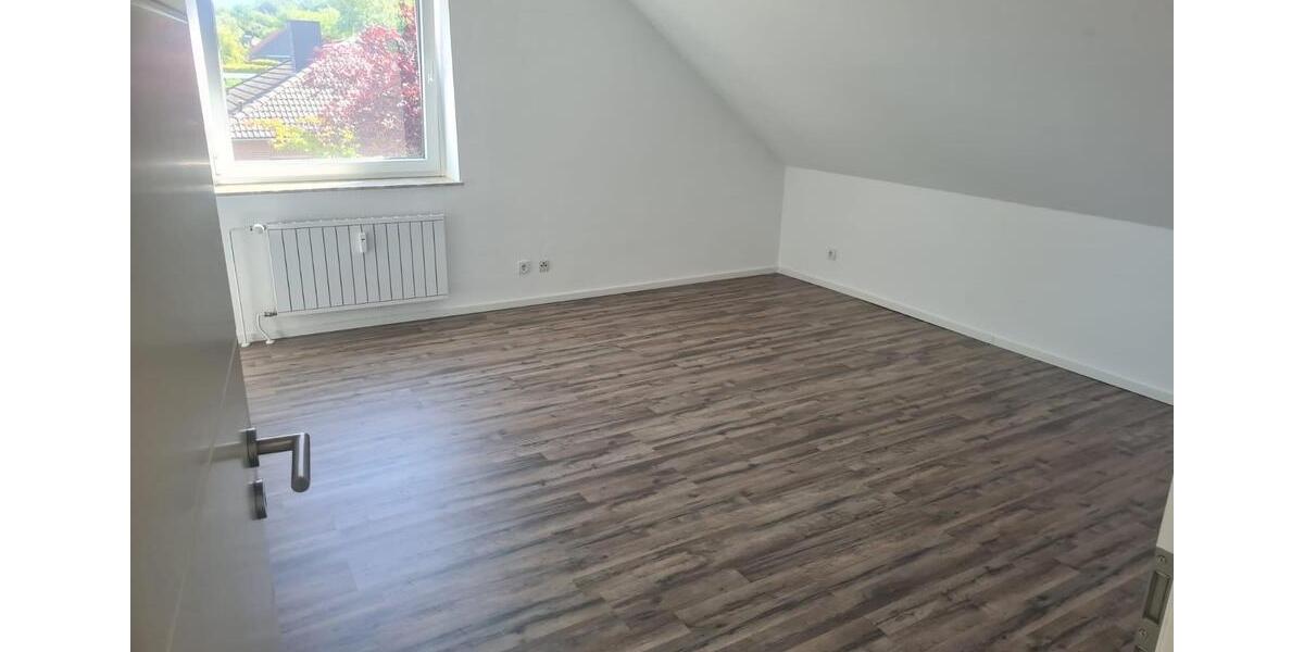 Dachgeschoßwohnung Wolfsburg Ehmen - 2 Zimmer, 68 m&sup2;, 680&euro; | Angebot:24753033