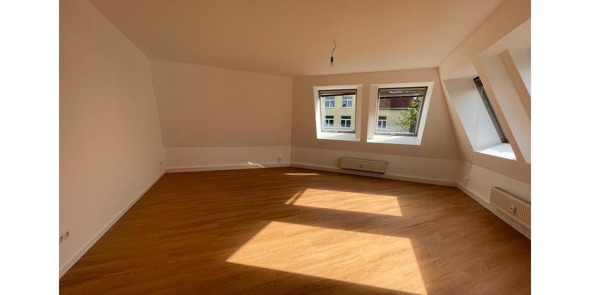 Etagenwohnung Dresden Cotta - 5 Zimmer, 141 m&sup2;, 1.420&euro; | Angebot:20452324