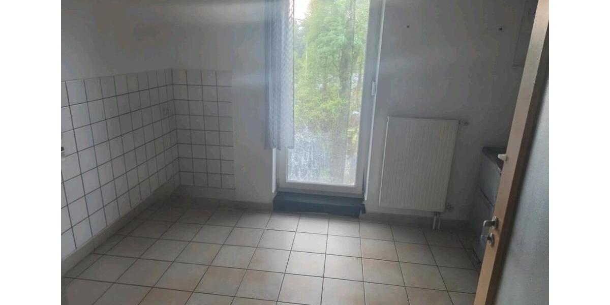 Erdgeschoßwohnung Bad Kreuznach Bad Münster am Stein-Ebernburg - 3 Zimmer, 90 m&sup2;, 1.275&euro; | Angebot:26278770
