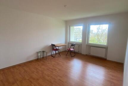 Wohnung Saarbrücken Eschberg - 1 Zimmer, 29 m&sup2;, 500&euro; | Angebot:26034283