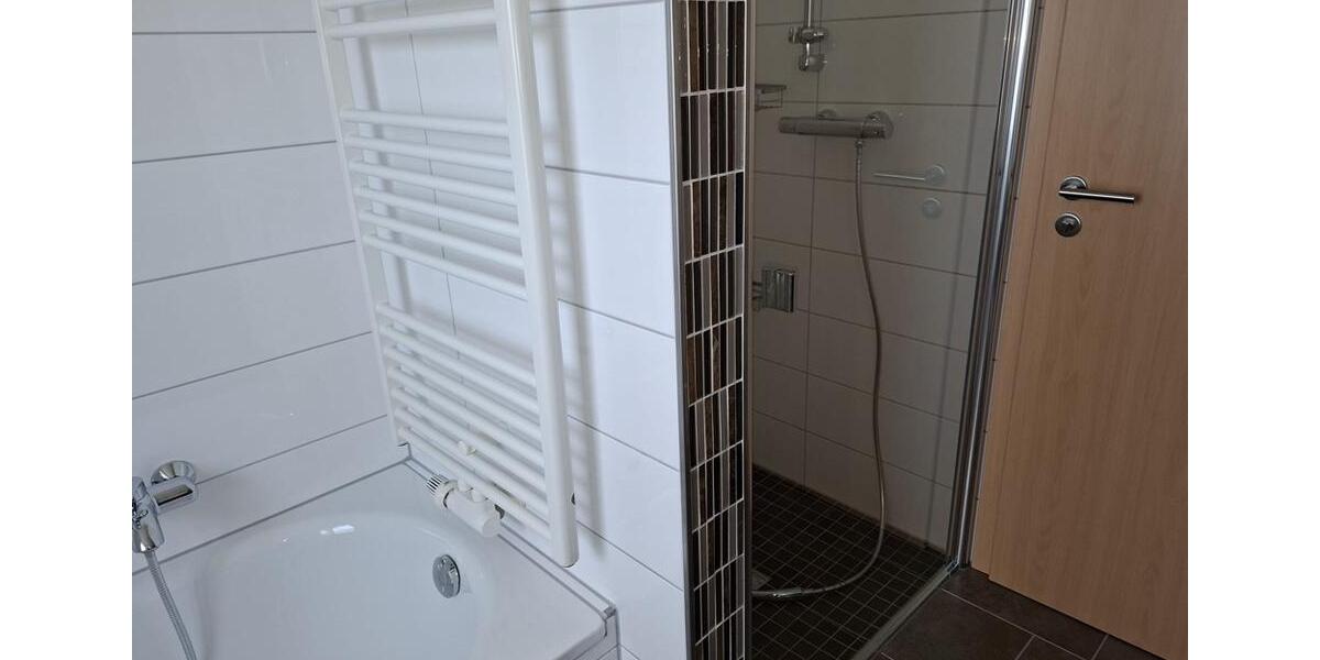 Etagenwohnung Schortens - 3 Zimmer, 90 m&sup2;, 950&euro; | Angebot:26013278