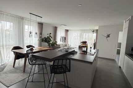 Wohnung Überlingen - 3.5 Zimmer, 107 m&sup2;, 1.600&euro; | Angebot:24750332