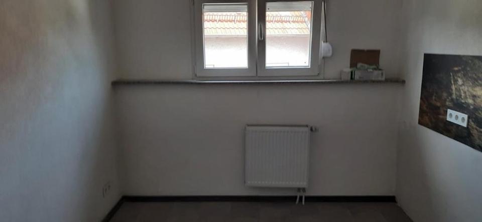 Dachgeschoßwohnung Wallerfangen - 3 Zimmer, 85 m&sup2;, 650&euro; | Angebot:26265706