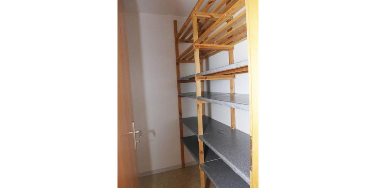 Dachgeschoßwohnung Limbach-Oberfrohna Oberfrohna - 3 Zimmer, 69 m&sup2;, 365&euro; | Angebot:24704352