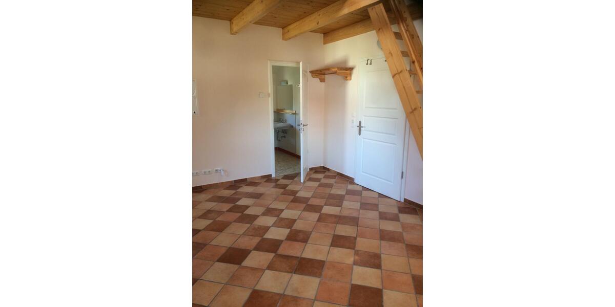 Nachmieter: 1,5 WE1.1 KH-FH - EBK, FB-Heizung, Spitzboden, Garten 1.5 zimmer