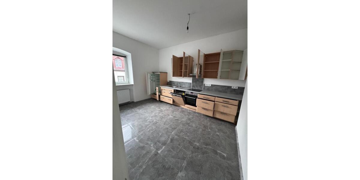 Etagenwohnung Schöllnach - 3 Zimmer, 90 m&sup2;, 730&euro; | Angebot:24432991