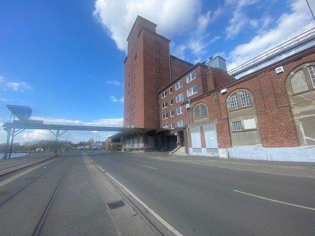 Gewerbeobjekt Itzehoe - 6 Zimmer, 168 m&sup2;, 950&euro; | Angebot:25725663