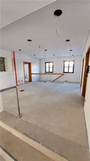 Gewerbeobjekt Weiden in der Oberpfalz Weiden - 5 Zimmer, 320 m&sup2;, 3.800&euro; | Angebot:25673593