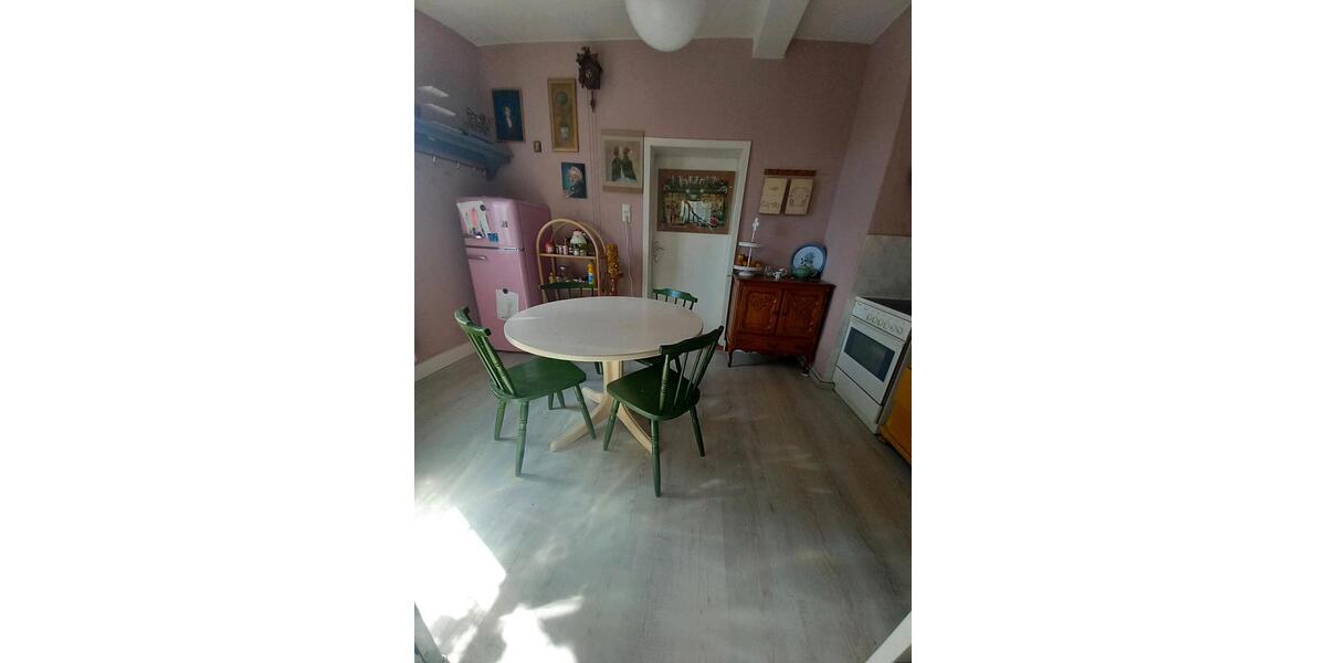 Erdgeschoßwohnung Bad Emstal - 4 Zimmer, 100 m&sup2;, 950&euro; | Angebot:26649794
