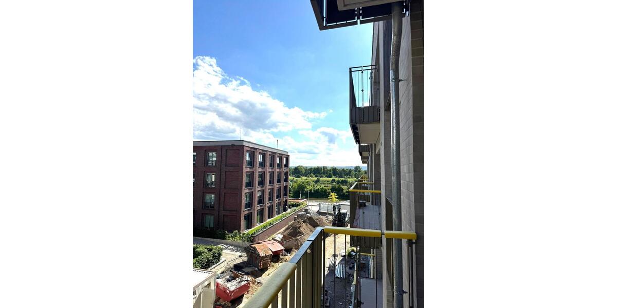 Etagenwohnung Dresden Neustadt - 4 Zimmer, 106 m&sup2;, 2.120&euro; | Angebot:26647875