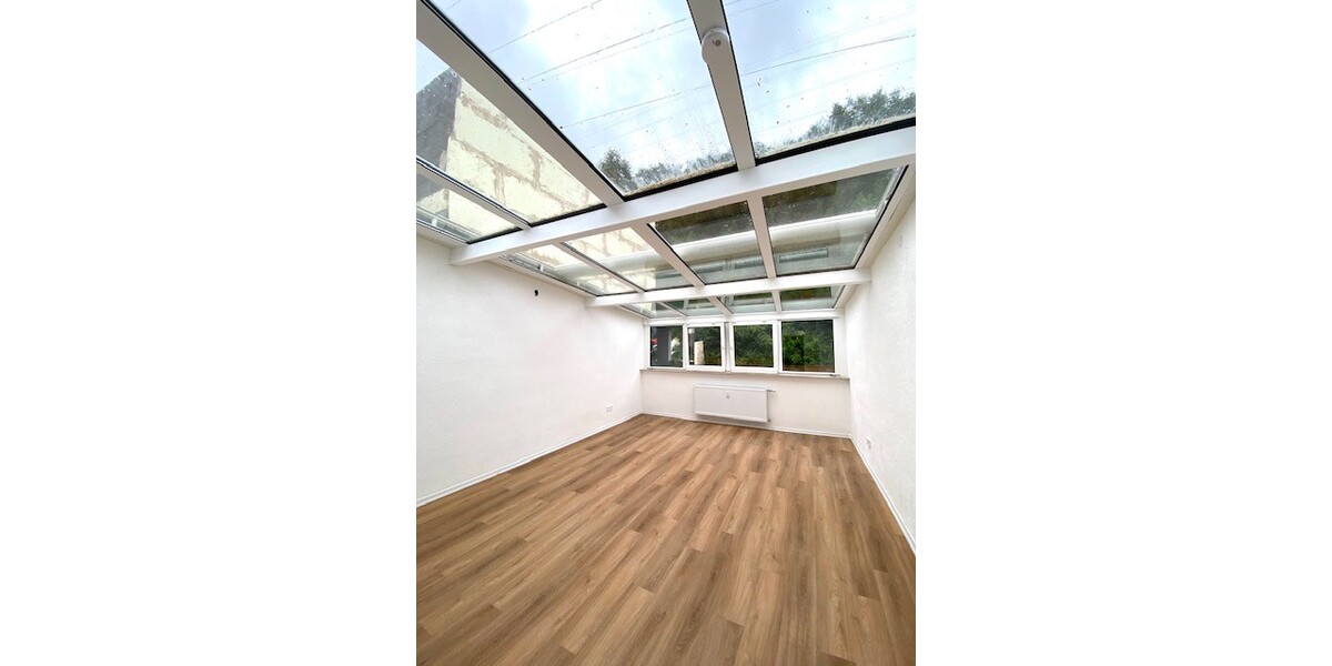 Lichtdurchflutetes wohnen und leben unter "freiem Himmel