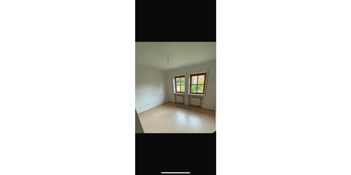 Erdgeschoßwohnung Altdorf bei Nürnberg - 3.5 Zimmer, 110 m&sup2;, 1.400&euro; | Angebot:25929832