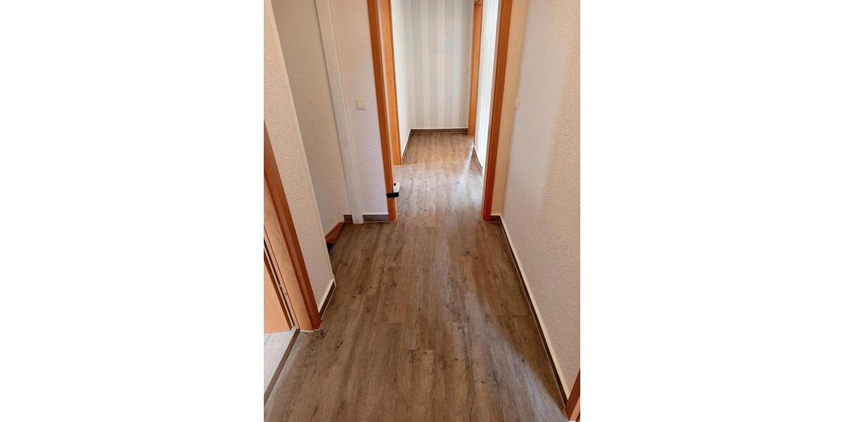 Dachgeschoßwohnung Samtens - 3 Zimmer, 80 m&sup2;, 850&euro; | Angebot:25149191
