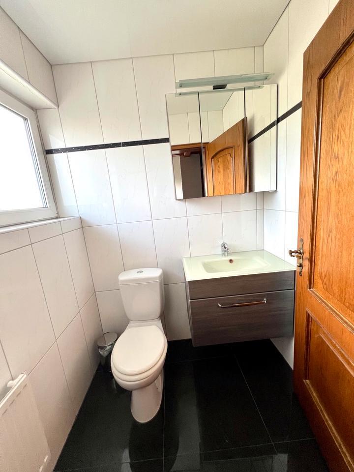 Großzügige 160m² 3-Zimmer Wohnung mit Wintergarten & Extra-Büro