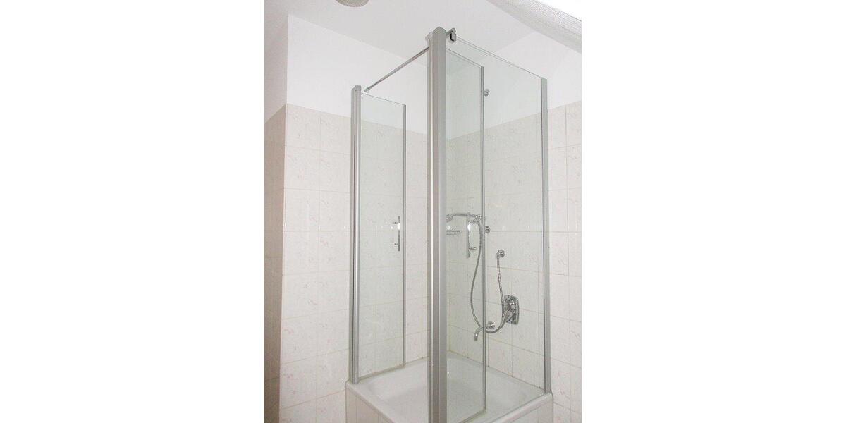 Dachgeschoßwohnung Hiddenhausen - 2 Zimmer, 53 m&sup2;, 370&euro; | Angebot:26285177