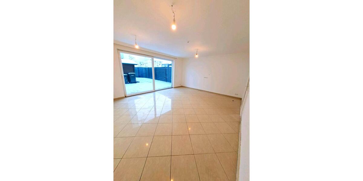 Modernes Reihenhaus in Lübeck - 5 Zimmer, Terasse & Garten 5 zimmer