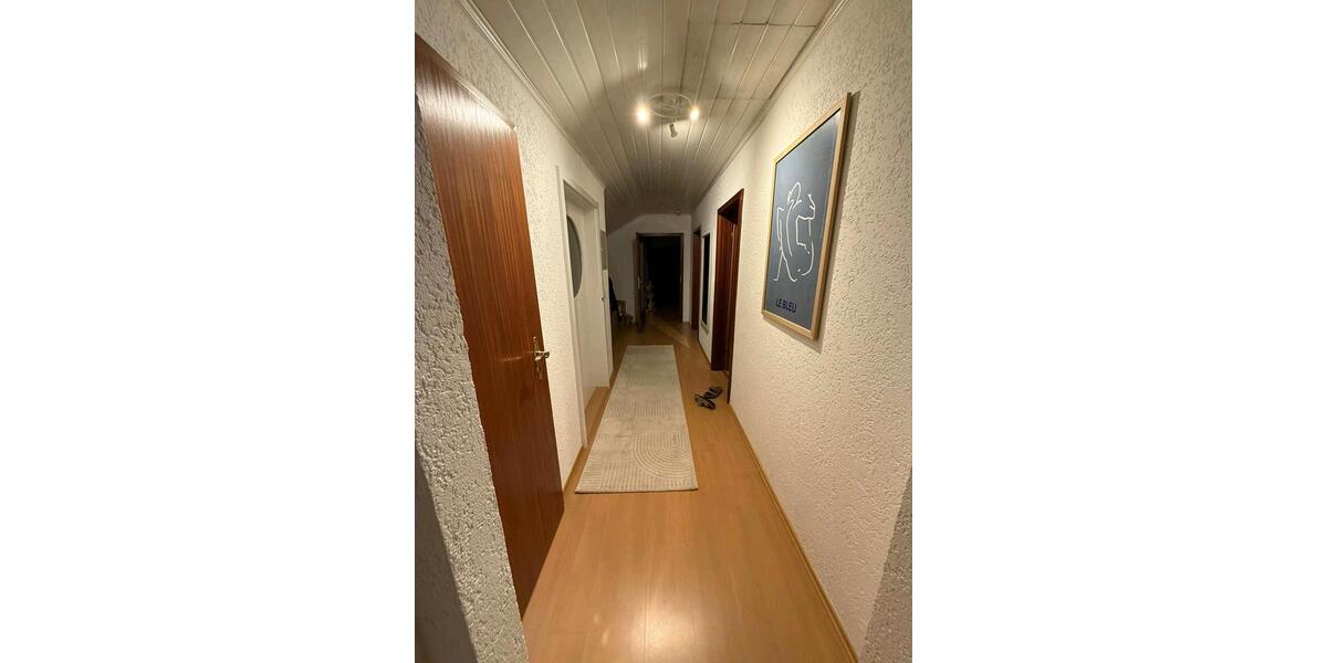 Dachgeschoßwohnung Buch am Buchrain Mitterbuch - 3.5 Zimmer, 110 m&sup2;, 1.450&euro; | Angebot:25931402