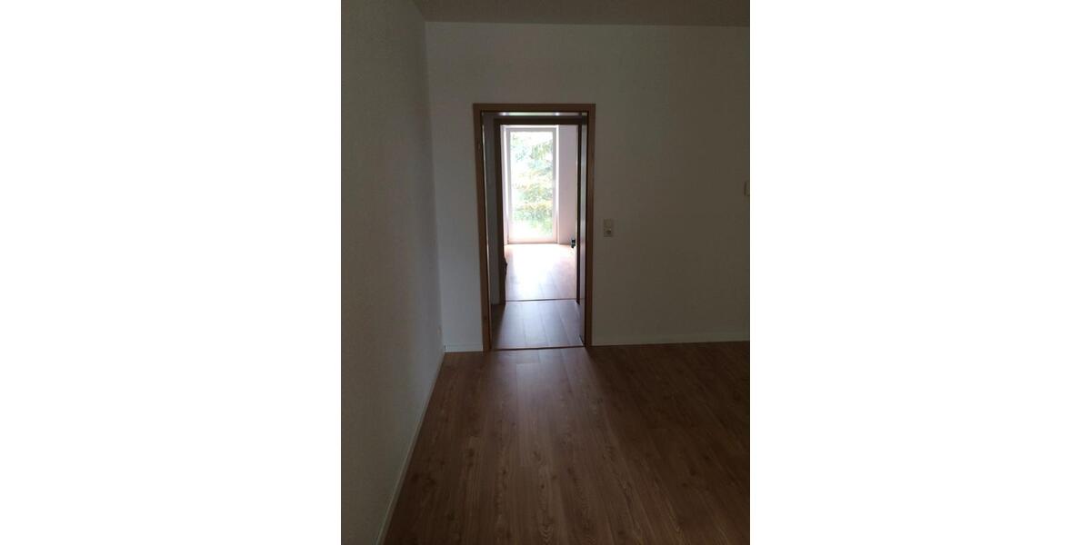 Etagenwohnung Großbreitenbach - 3 Zimmer, 65 m&sup2;, 630&euro; | Angebot:26636664